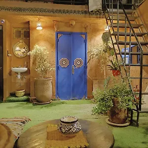 Be Nomad Hostal